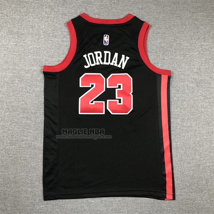 Maglia
 Michael Jordan NO 23 Bambino
 Chicago Bulls Citta
 2023-24 Nero

